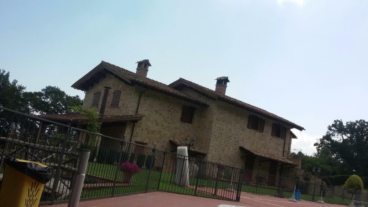 Agriturismo Isola Verde SantʼUrbano Extérieur photo